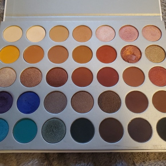 Jaclyn Hill palette - Picture 3 of 4